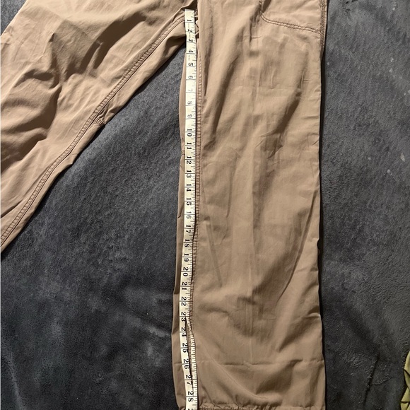 GAP Cargos pants/capri wide/straight leg Size 10 - Picture 7 of 8